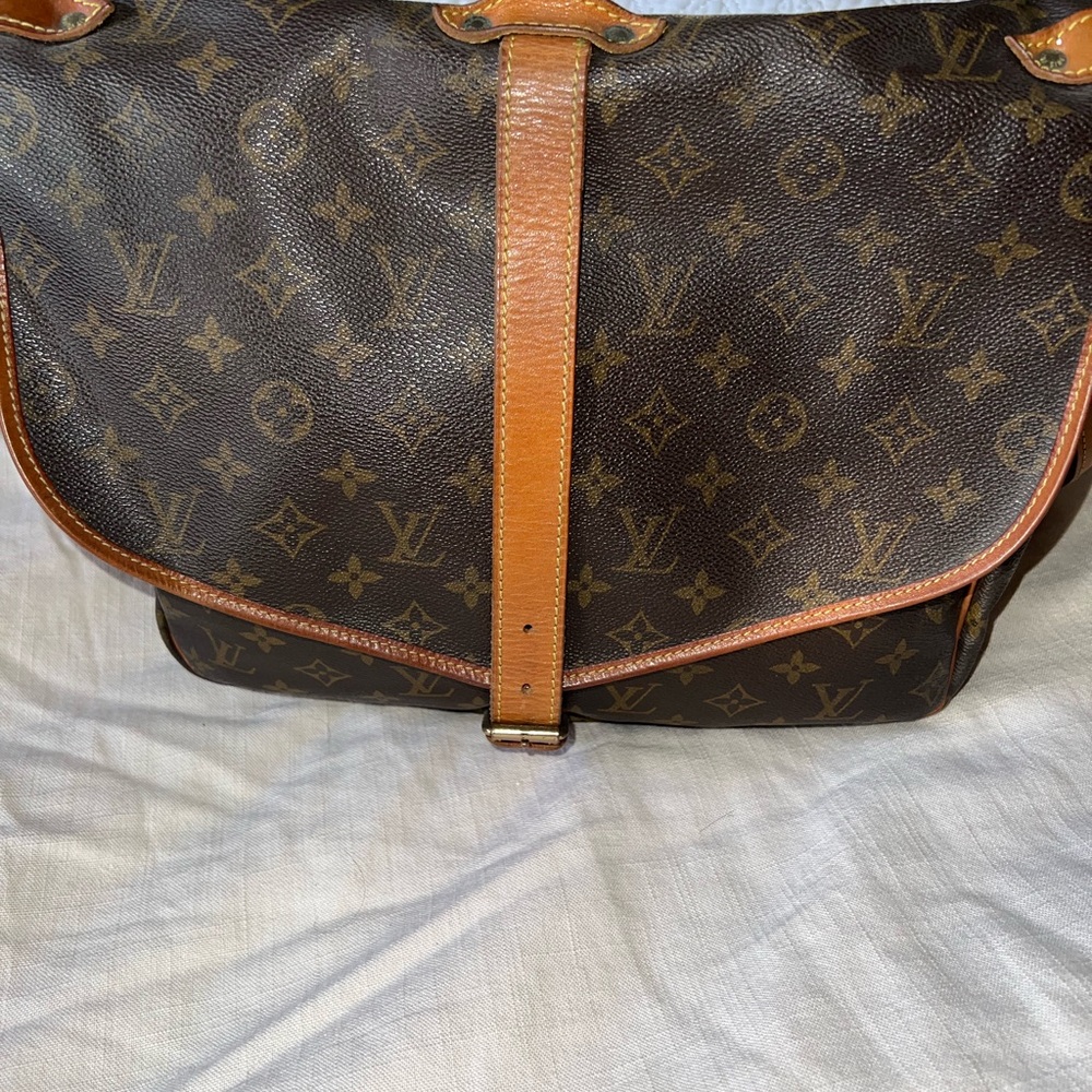 Louis Vuitton Brown Monogram Messenger Bag - Picture 2 of 11